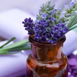 Αρωματοθεραπεία: πως θα την κάνεις μόνος στο σπίτι